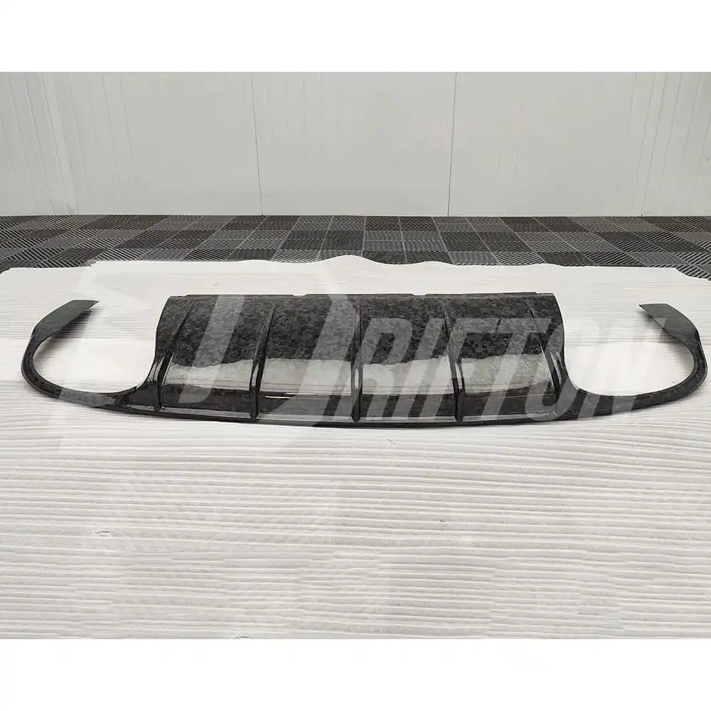 Bentley Bentayga Speed-Style Dry Carbon Rear Diffuser
