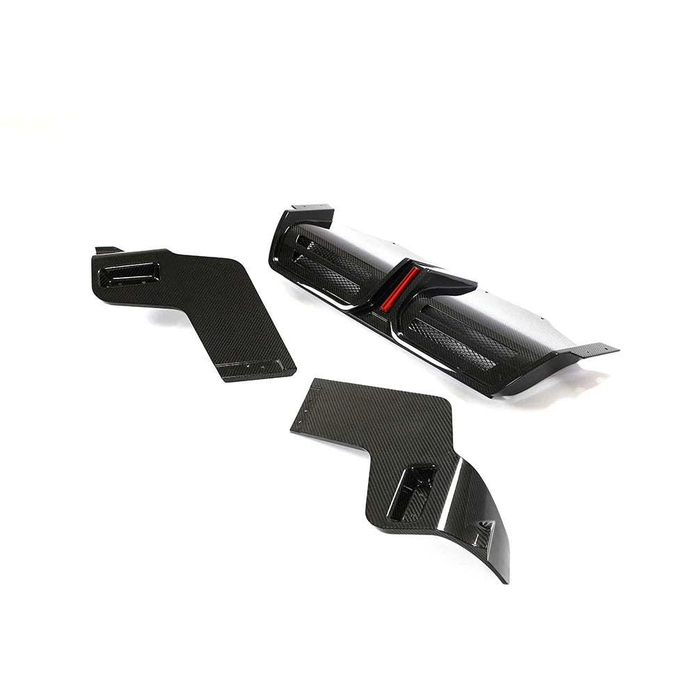 Porsche Macan (95B.3) Dry Carbon Rear Diffuser with Light - view 2