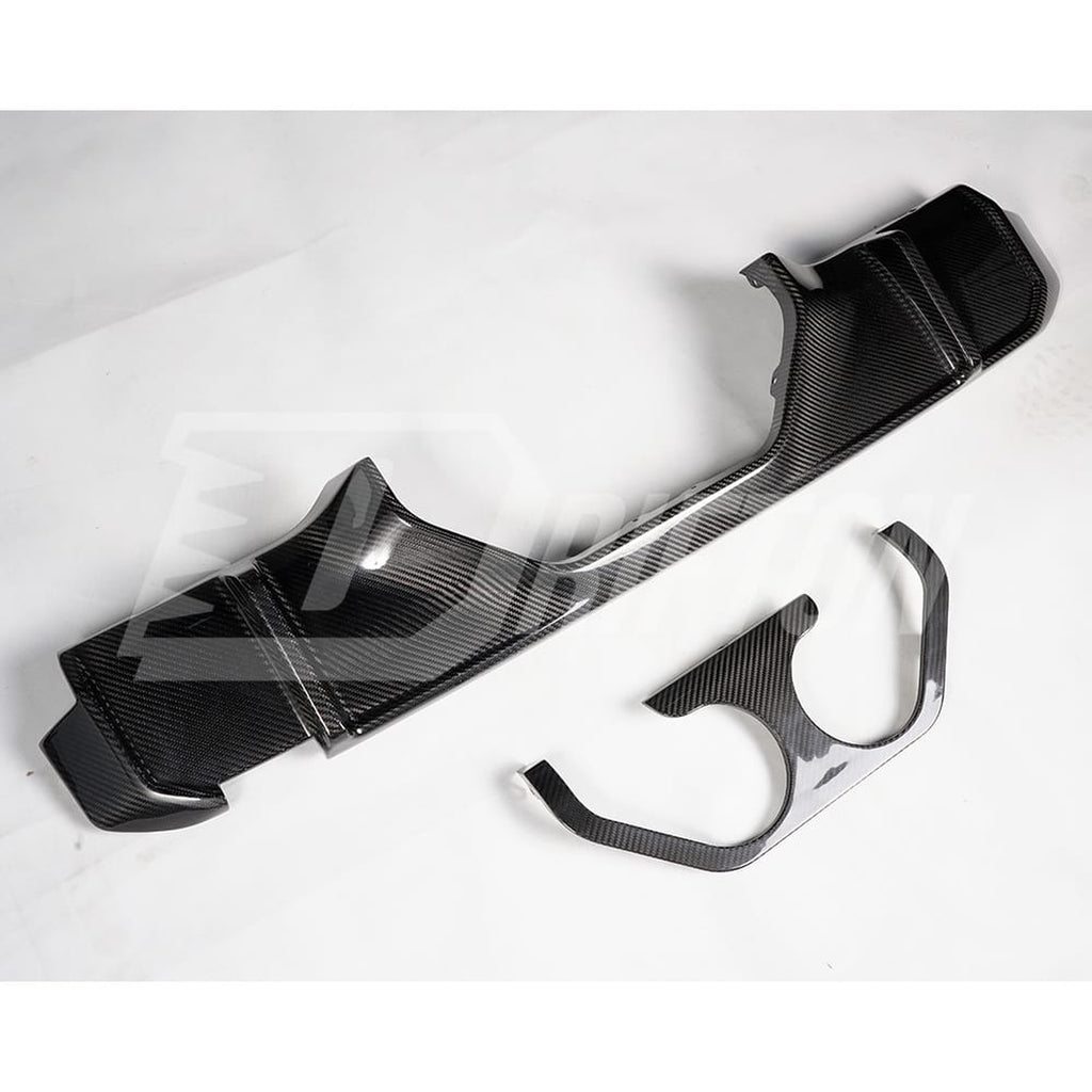BMW M3/M4 (G80/G82) Gatling-Style Dry Carbon Rear Diffuser